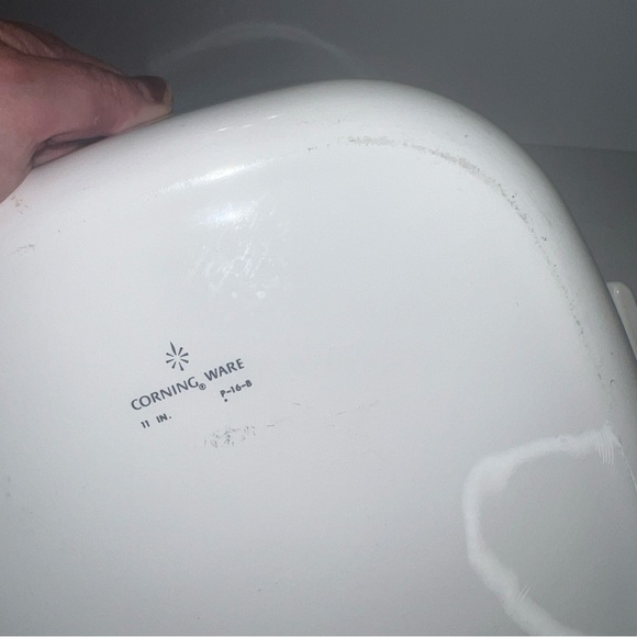 CORNING WARE - BLUE CORNFLOWER - P-16-B  11" CASSEROLE DISH & PYREX DOME LID - Picture 5 of 8